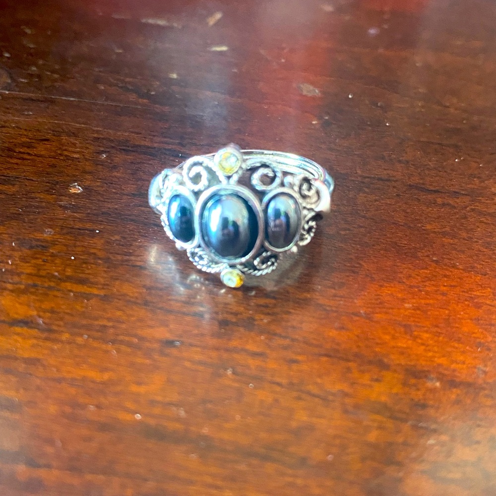 Vintage Midnight Splendor Avon ring hematite and rhinestone Victorian Ring